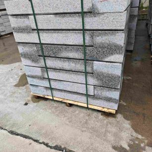 芜湖芙蓉白路牙石，马路牙子