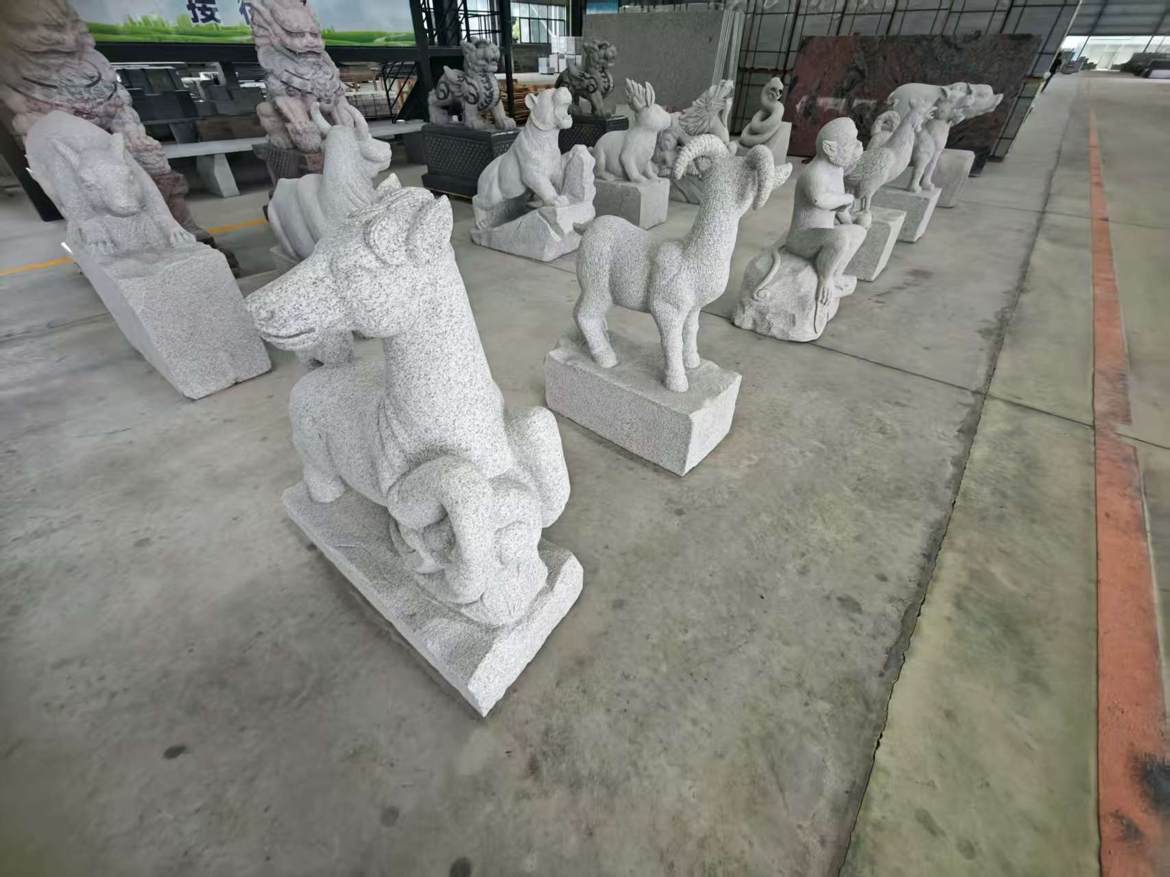 芜湖芝麻白雕刻 十二生肖 异形雕刻